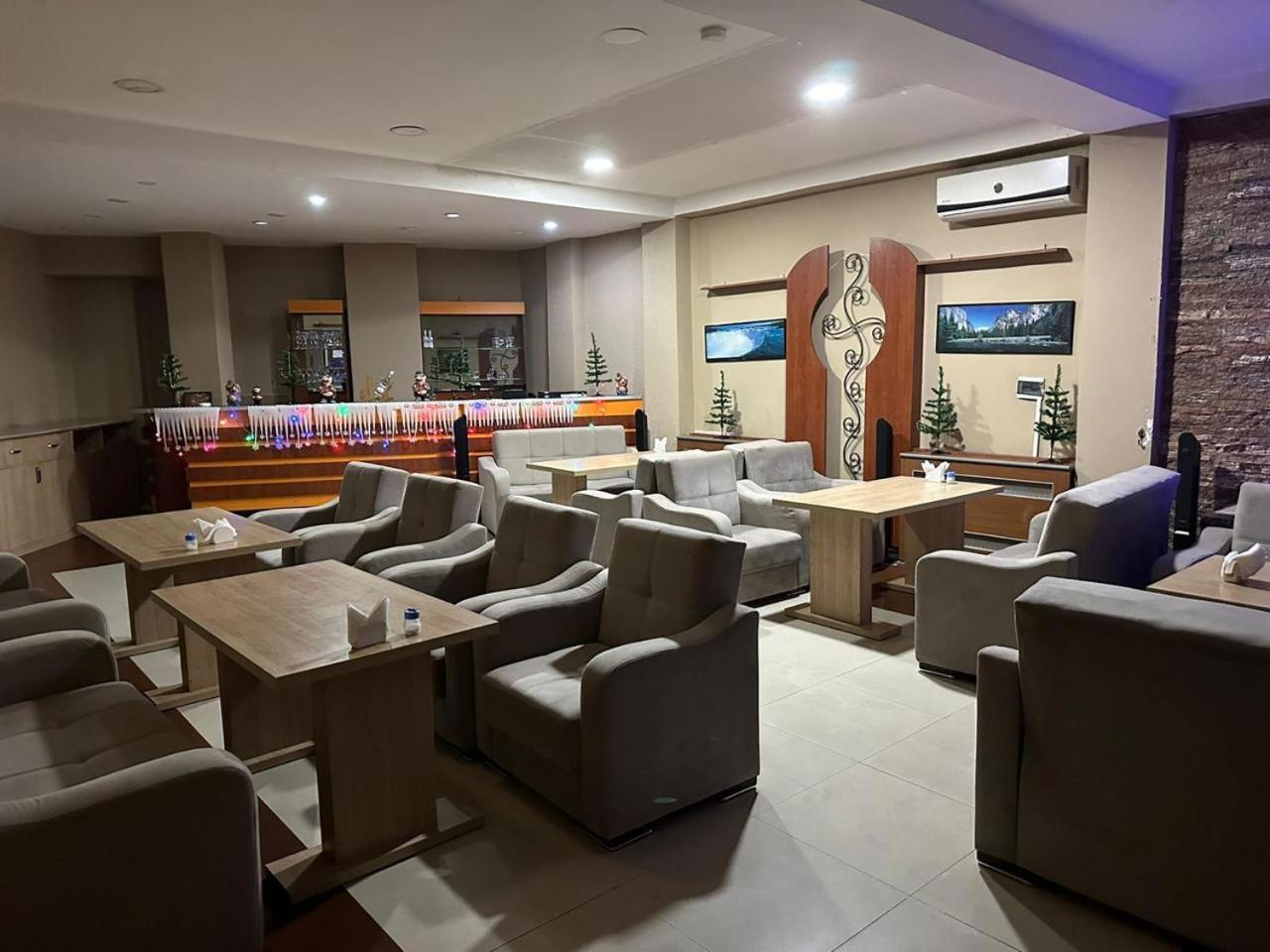 Hotel G Bakuri à Batoumi Extérieur photo